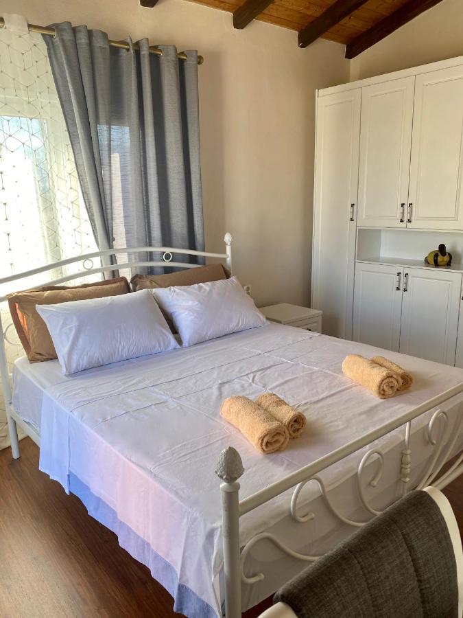 Villa Tani'S House à Saranda Extérieur photo